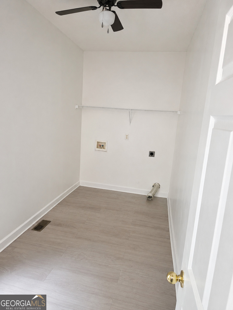 825 Stoneglen Court - Photo 19