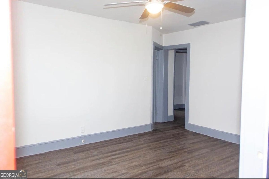 2418 Crestview Avenue - Photo 13