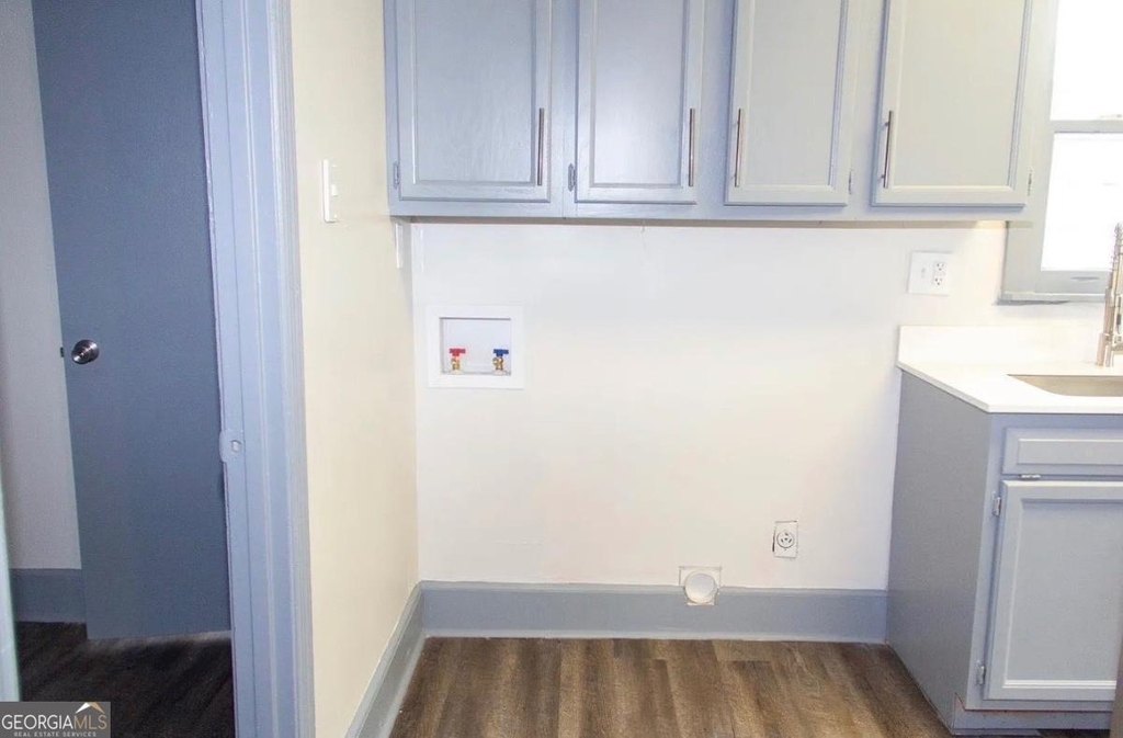 2418 Crestview Avenue - Photo 8