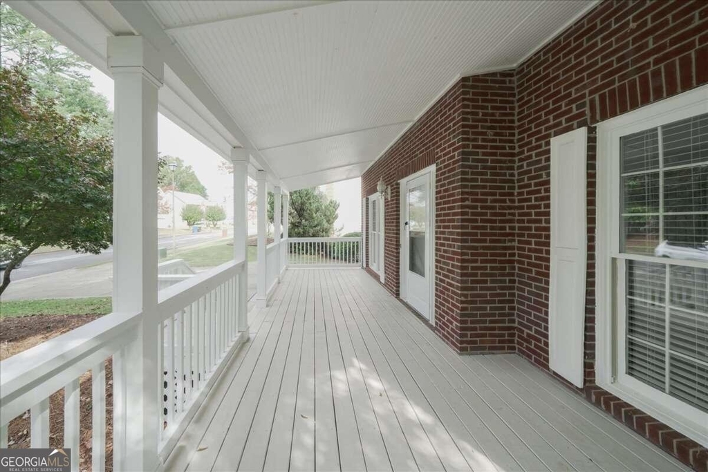 4085 Pineset Drive - Photo 4