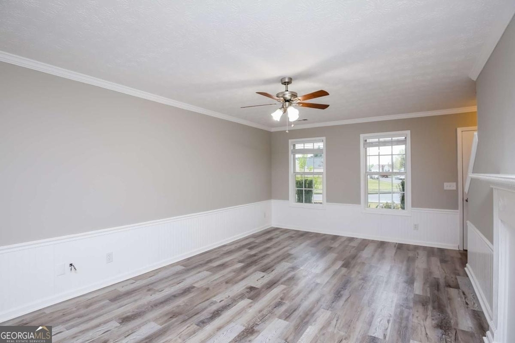 2454 Canary Court - Photo 2