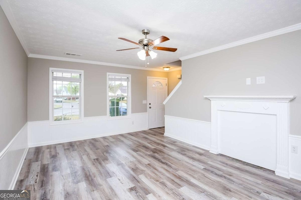 2454 Canary Court - Photo 1