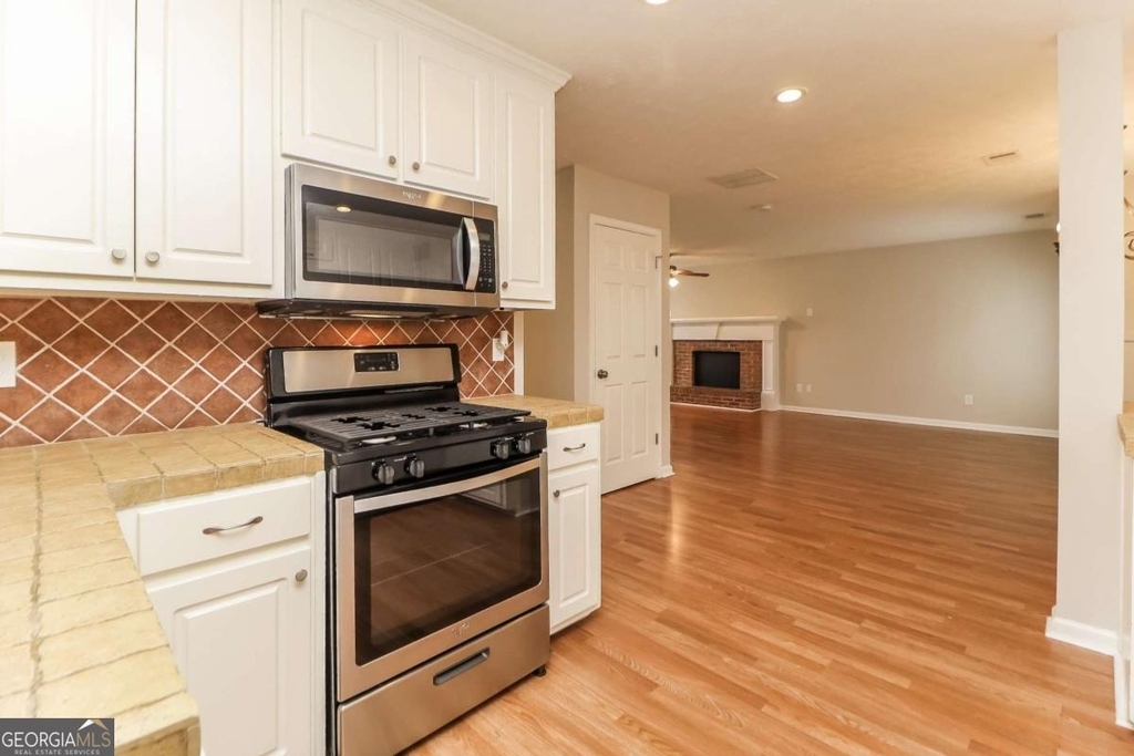 1387 Bramlett Forest Court - Photo 4