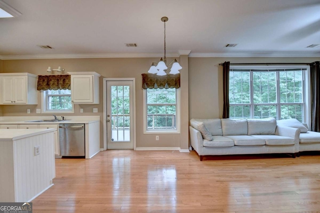 2172 Woodbriar Drive - Photo 16