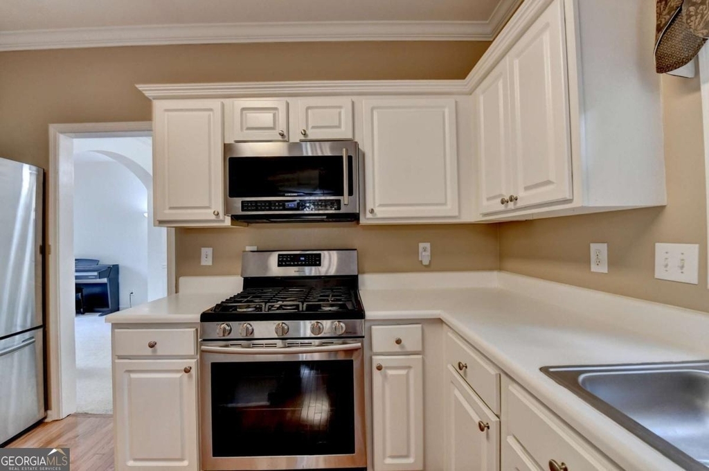 2172 Woodbriar Drive - Photo 12