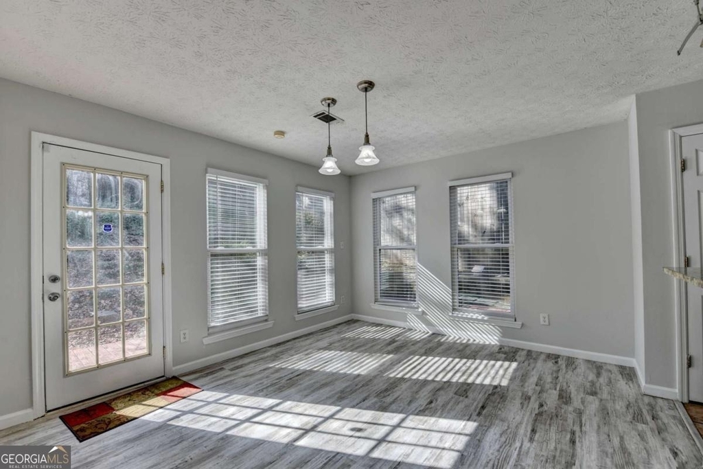 1112 Ashbury Drive - Photo 13