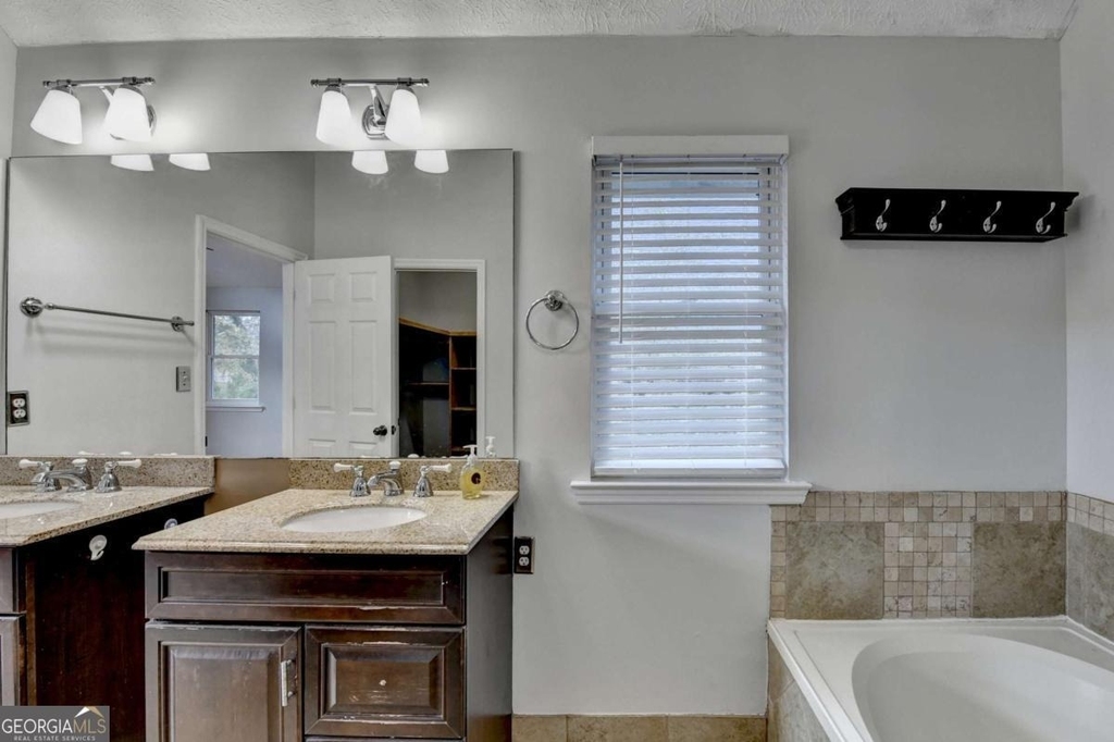 1112 Ashbury Drive - Photo 47