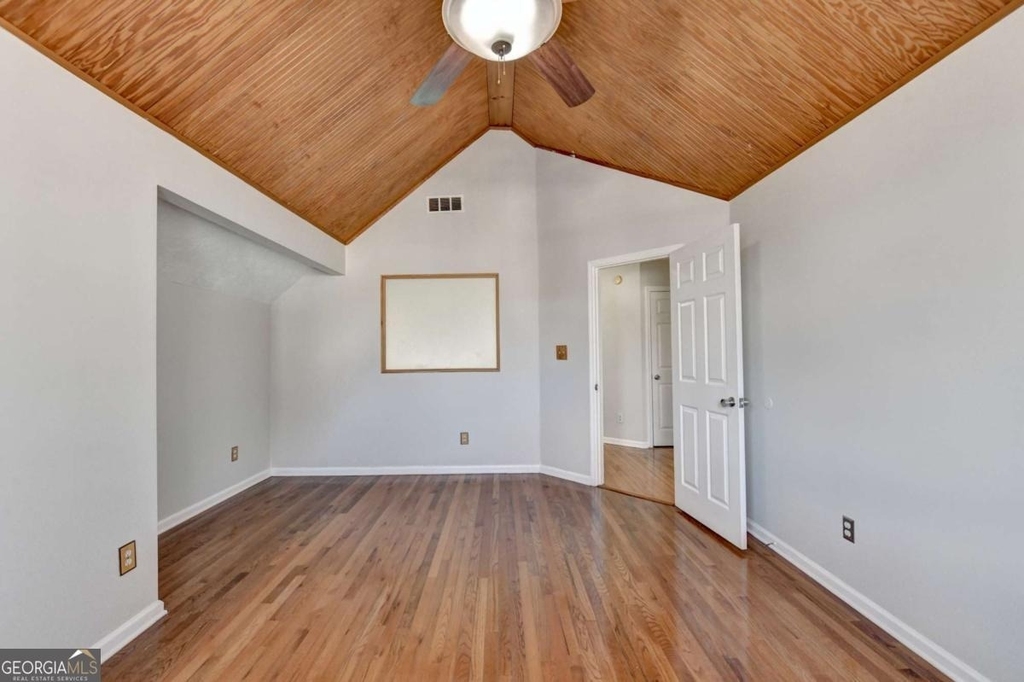 1112 Ashbury Drive - Photo 32