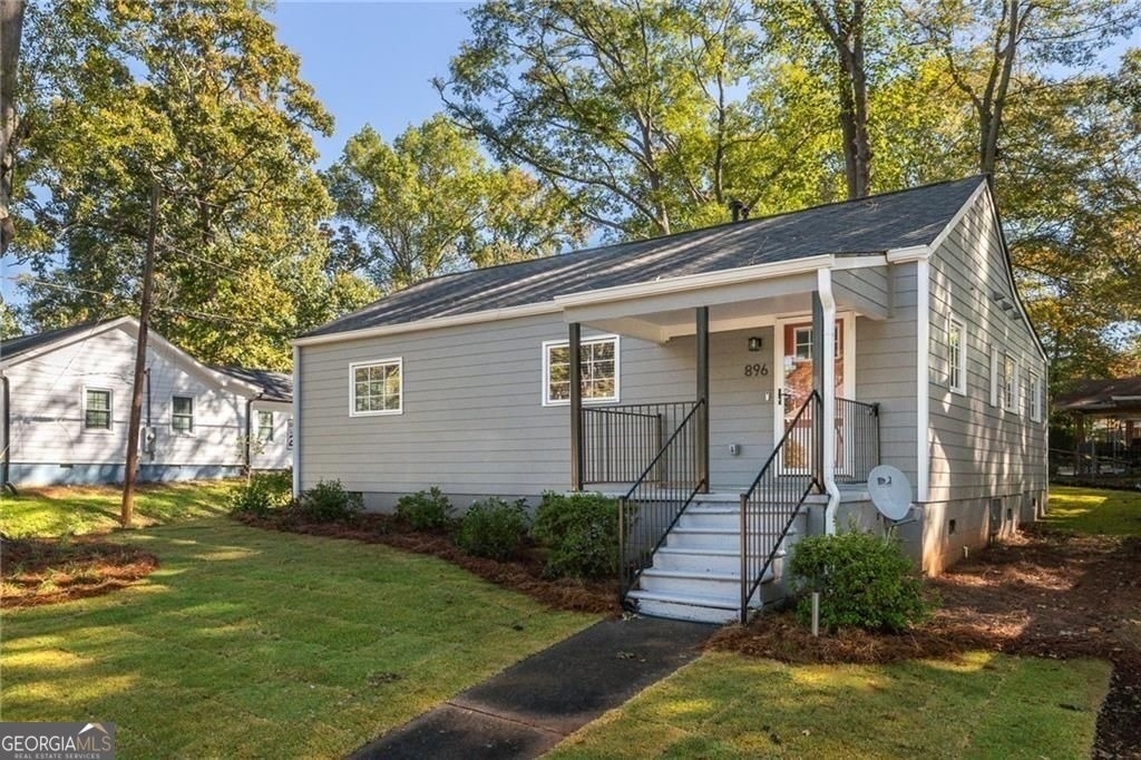 896 Oakland Drive - Photo 1