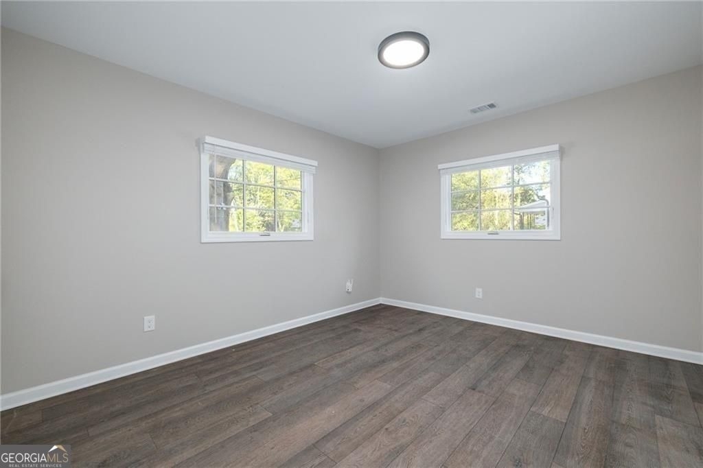 896 Oakland Drive - Photo 11