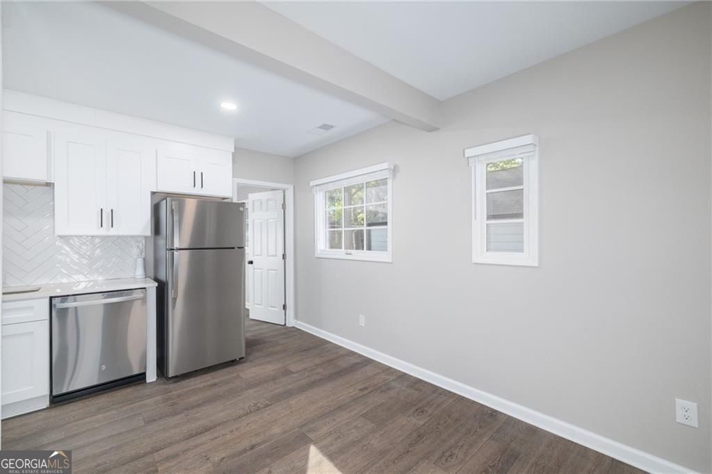 896 Oakland Drive - Photo 7