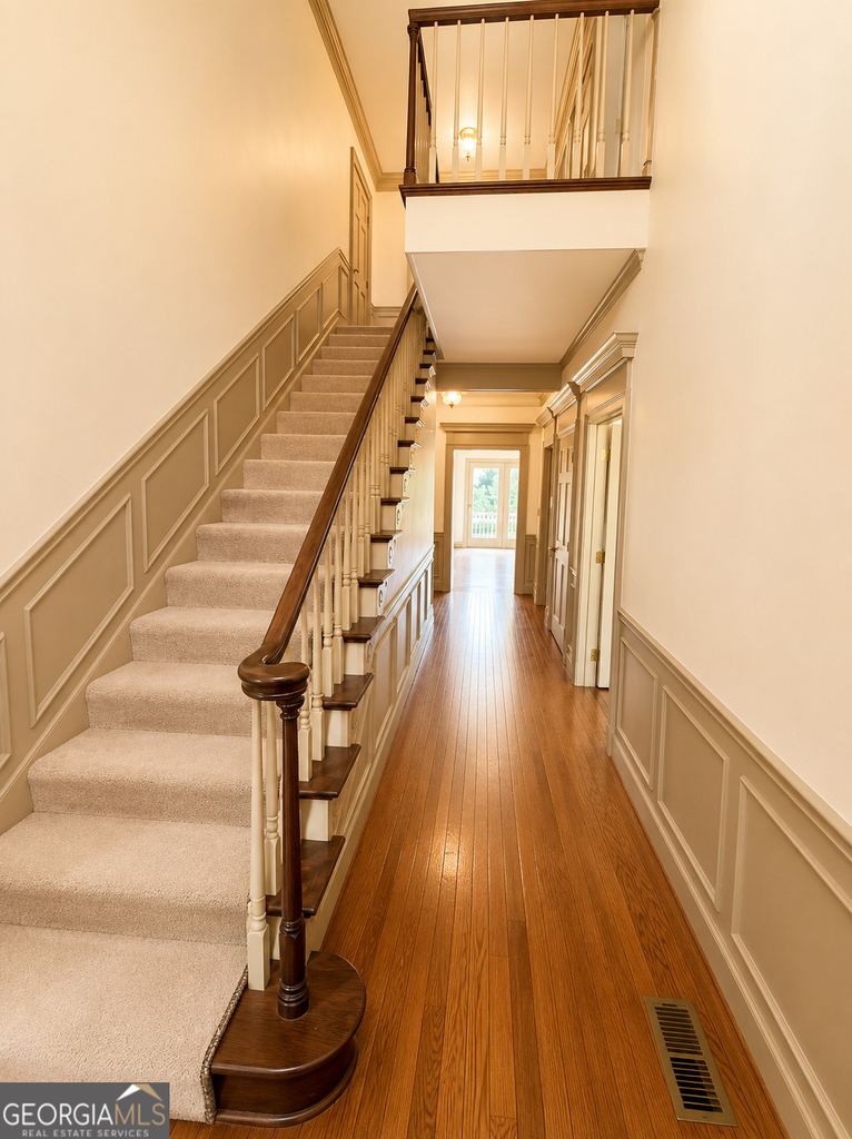 314 Broad Street - Photo 2