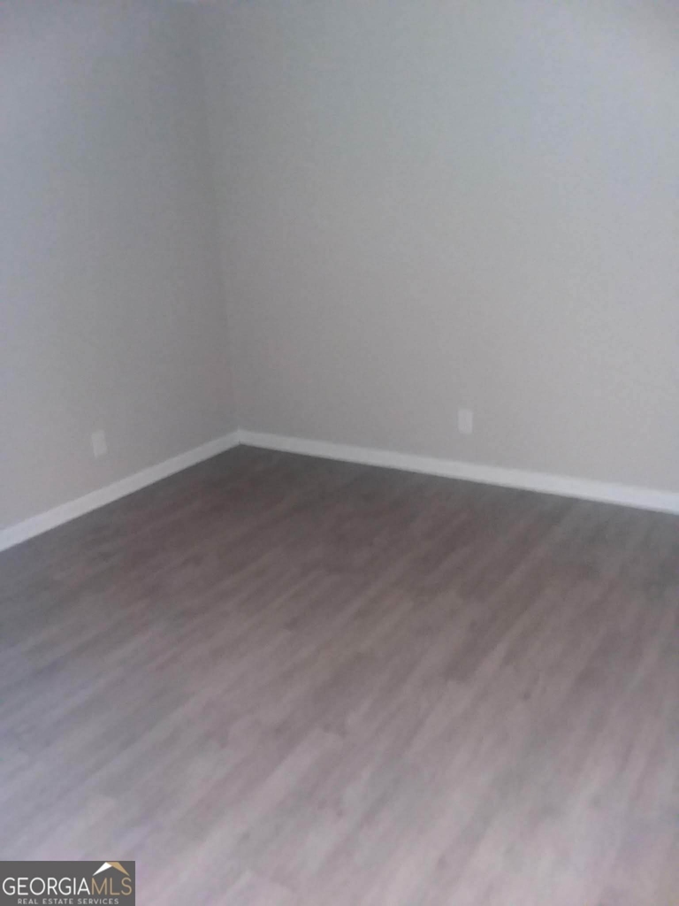 112 Burkshire Court - Photo 18