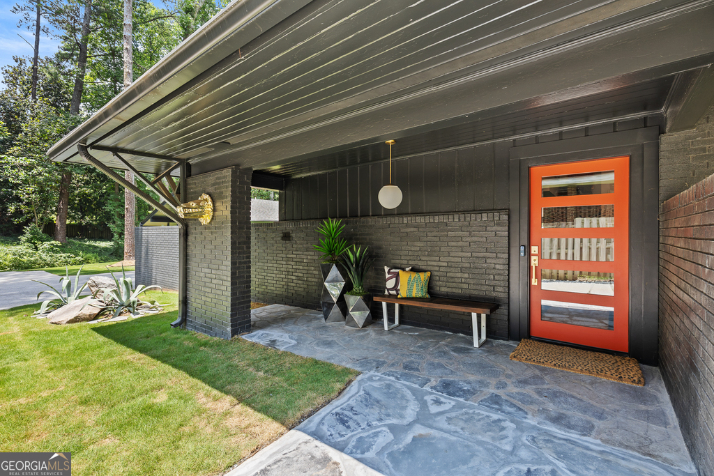 3252 W Roxboro Road Ne - Photo 2