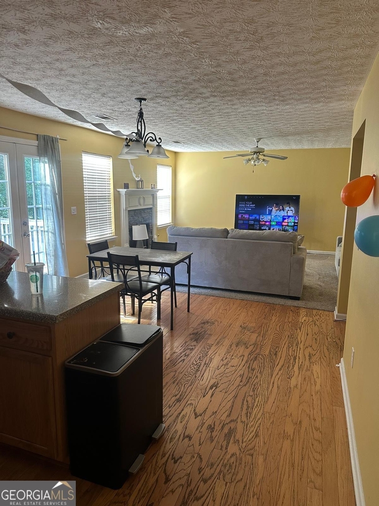 928 Shannon Road Sw - Photo 3