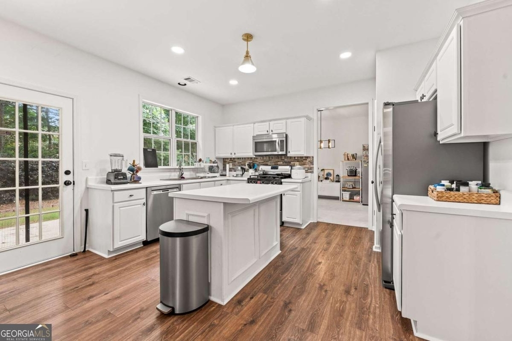 5087 Wellisford Court - Photo 11