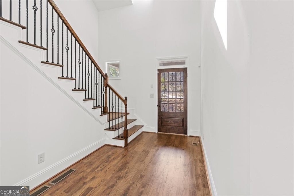 1410 Eastland Road - Photo 9