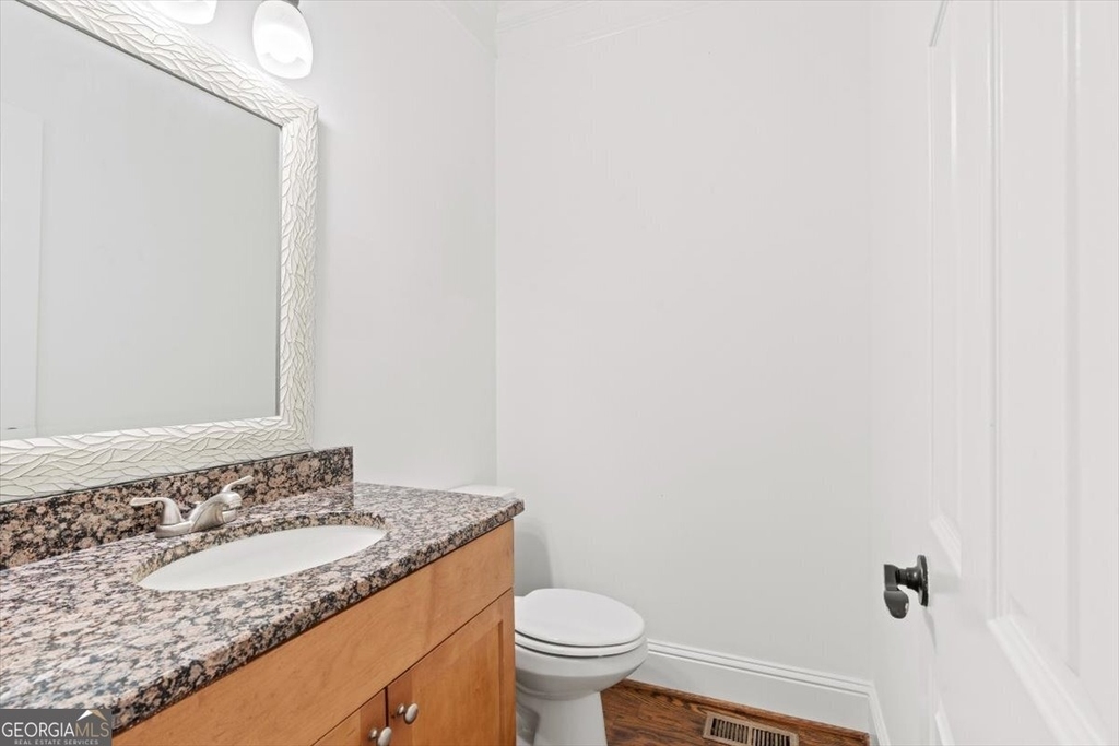 1410 Eastland Road - Photo 16