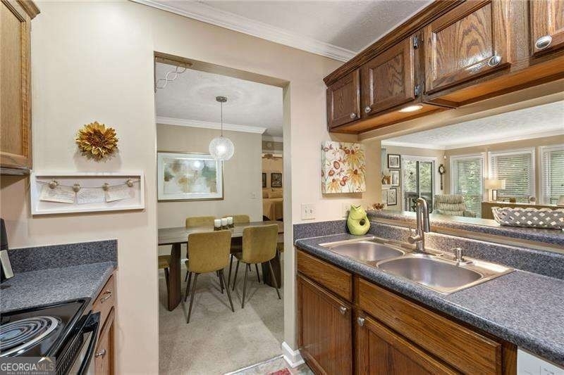 525 Warm Springs Circle - Photo 3