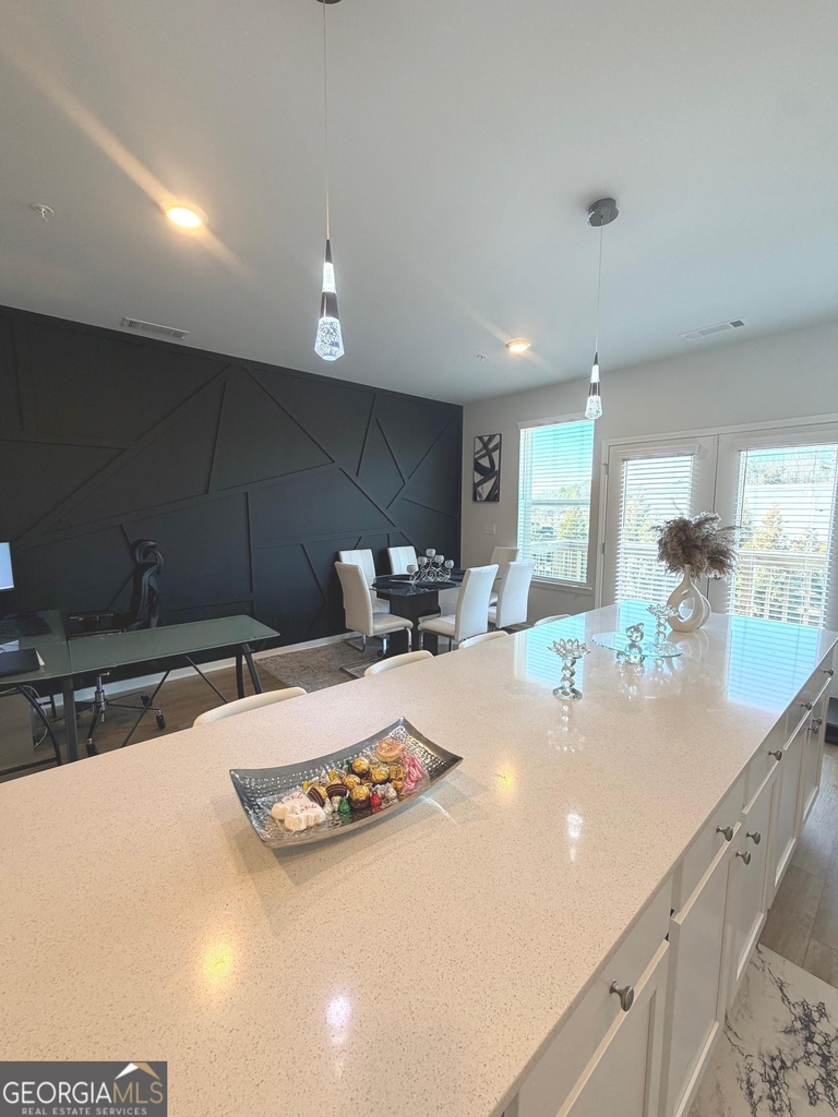205 Wallace Street - Photo 2