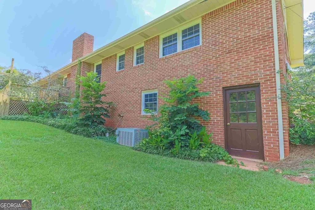 99 Woodvalley Drive - Photo 32