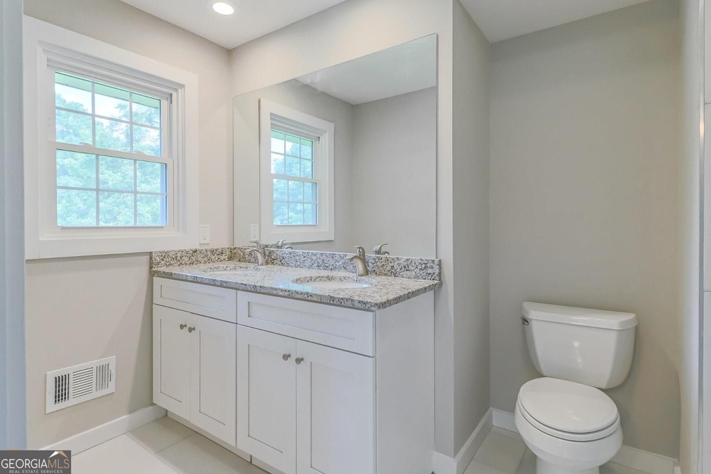 99 Woodvalley Drive - Photo 20