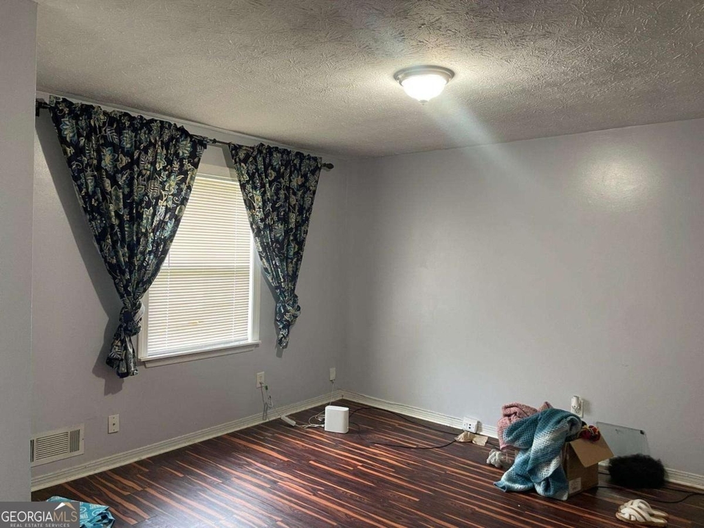 58 Ezzard Street - Photo 1