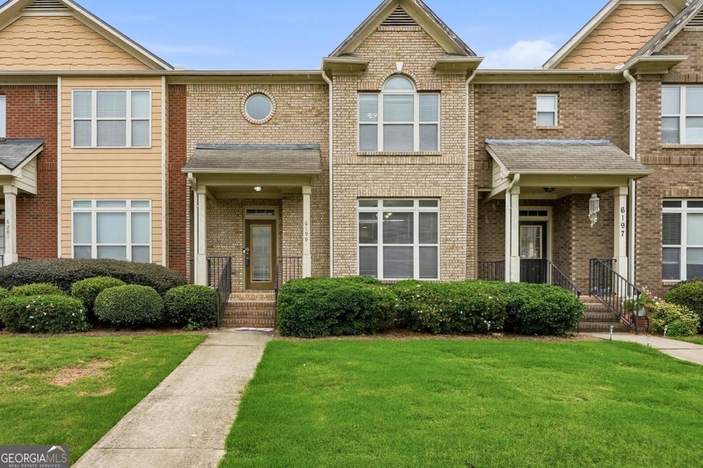 6199 Thorncrest Drive - Photo 1