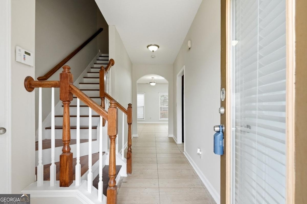 6199 Thorncrest Drive - Photo 10