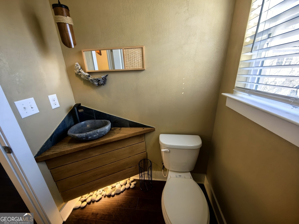 3797 Oxford Circle - Photo 4
