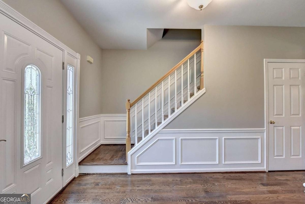 7470 Brookwood Way - Photo 2