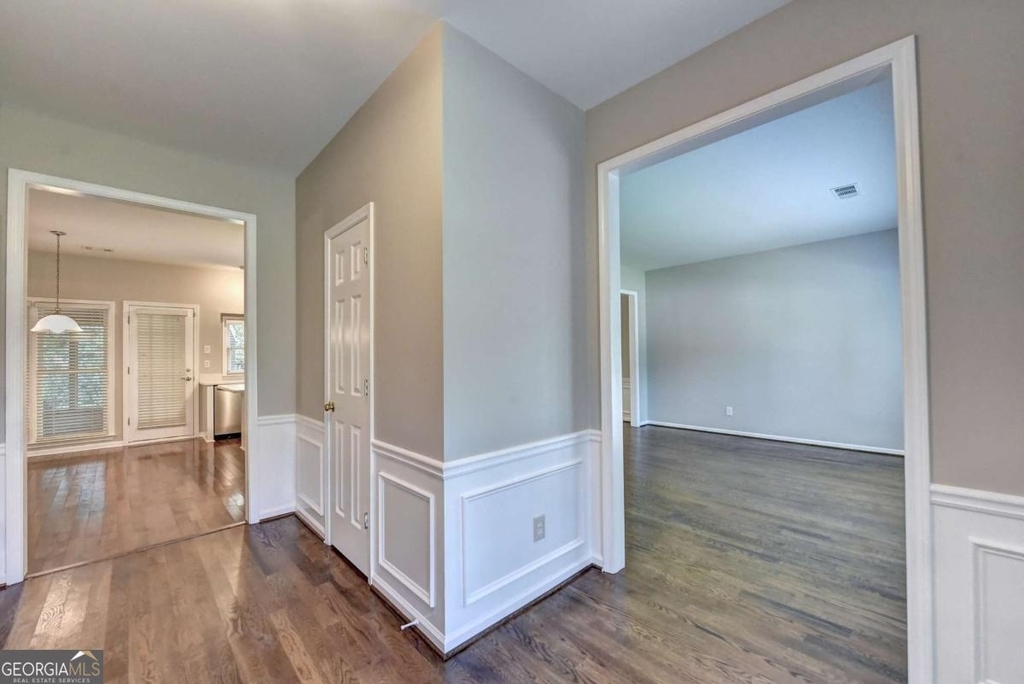 7470 Brookwood Way - Photo 4
