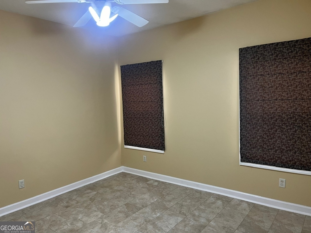 423 Cobblestone Way - Photo 14