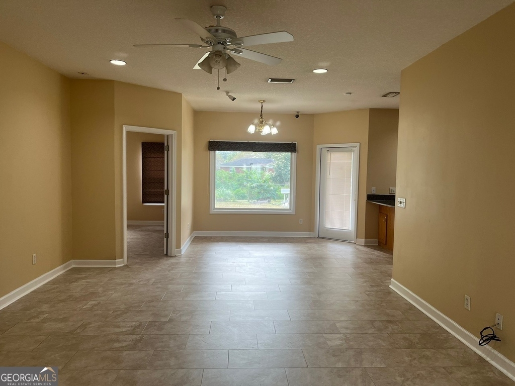423 Cobblestone Way - Photo 22