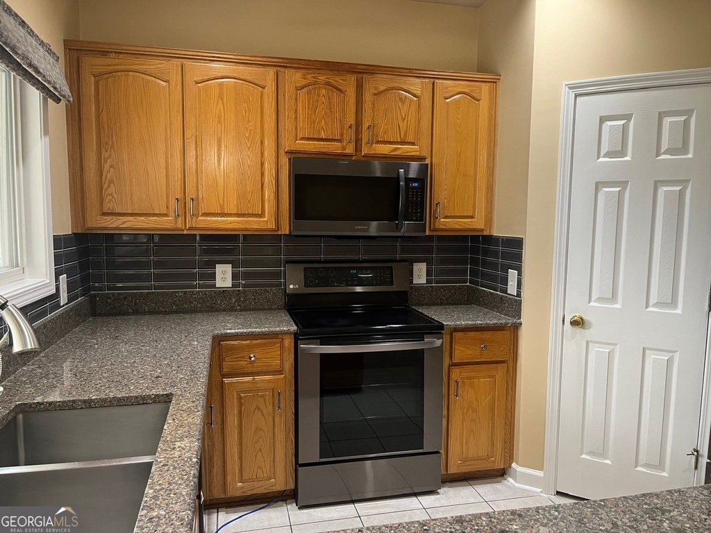 423 Cobblestone Way - Photo 20