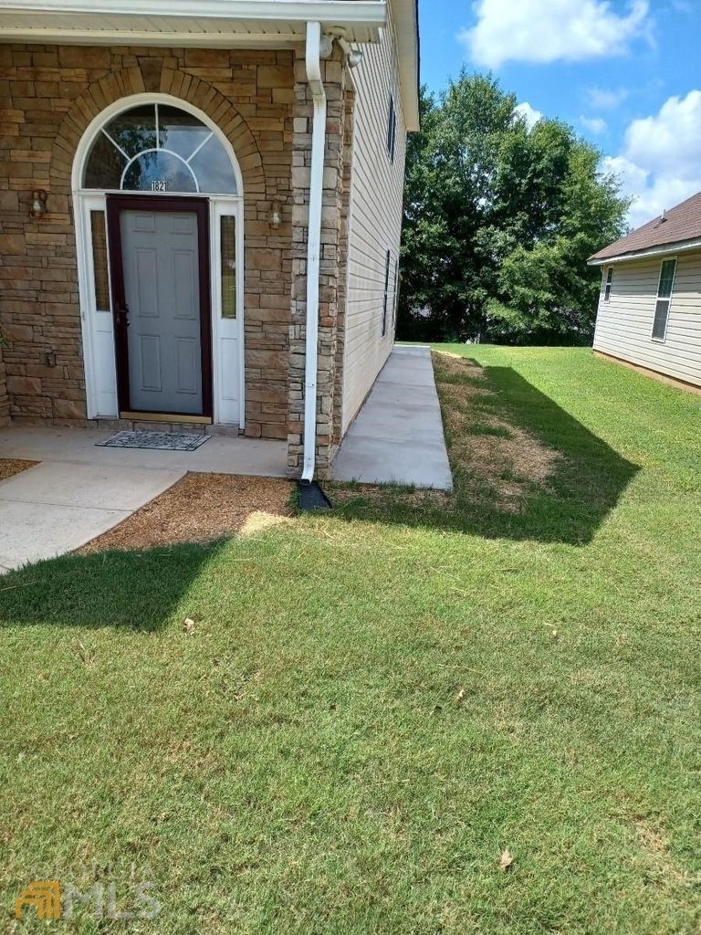 1821 Dalton Way - Photo 1