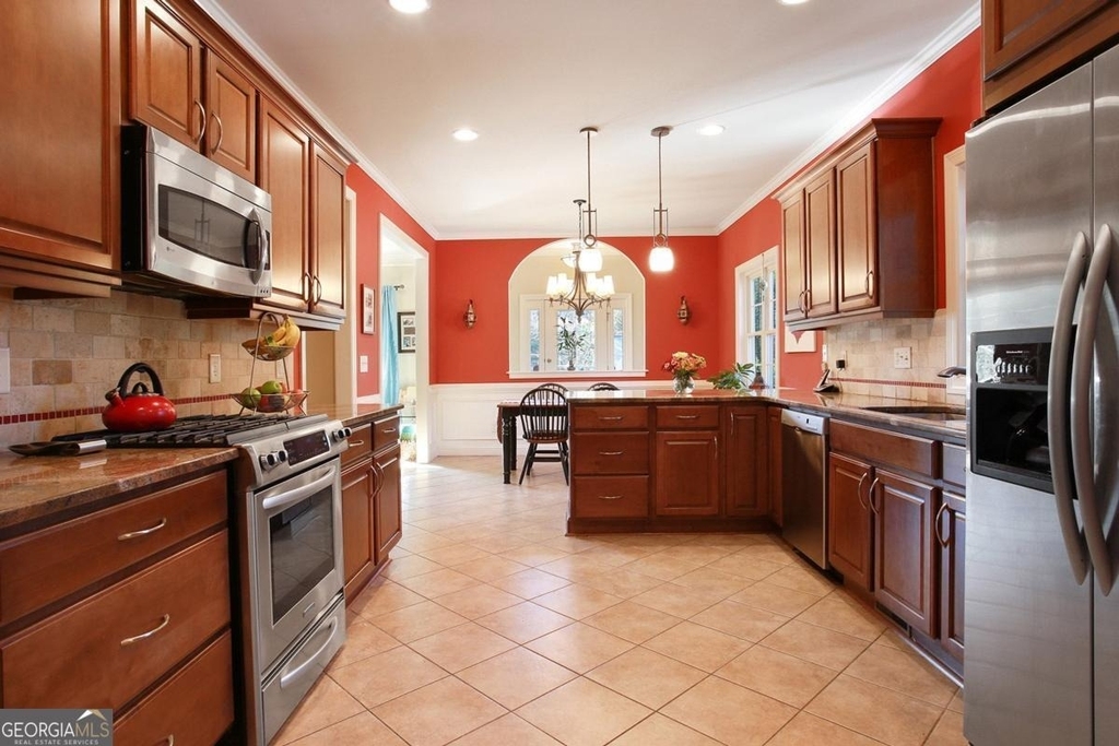 1084 Country Lane Ne - Photo 6
