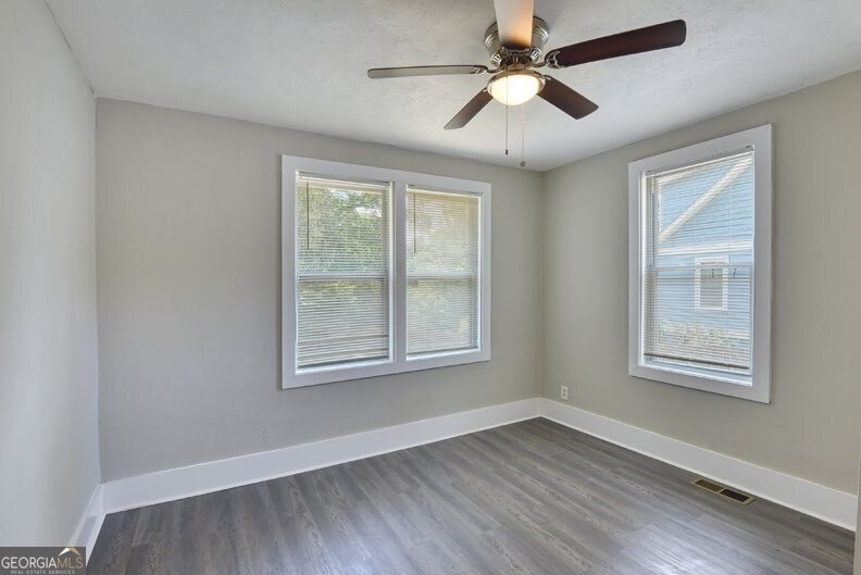 1888 Vesta Avenue - Photo 13