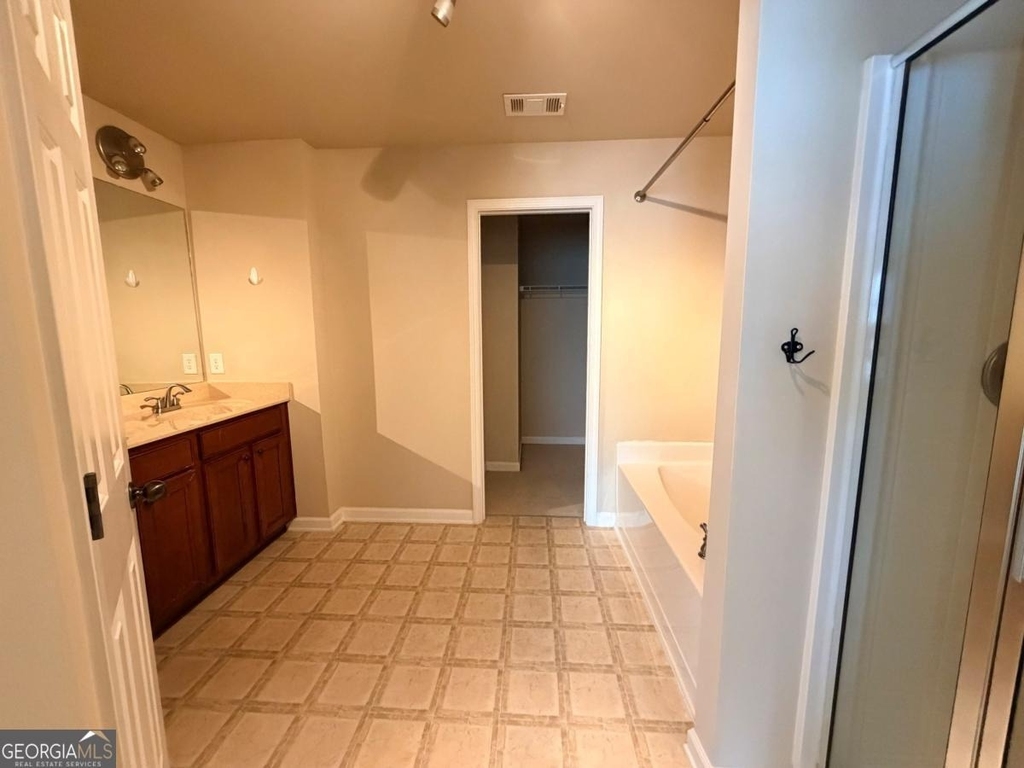 734 Grove Manor Park - Photo 25