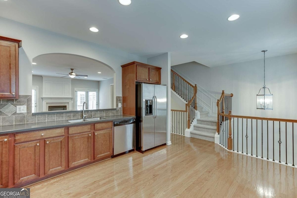 2801 Loftview Square - Photo 16