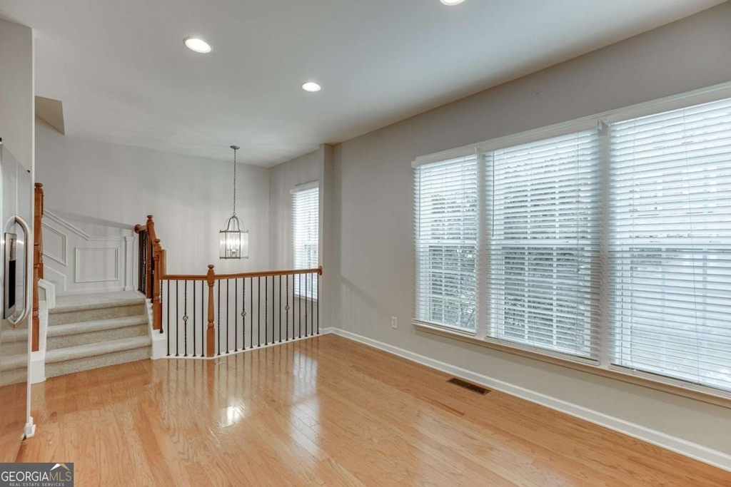 2801 Loftview Square - Photo 18