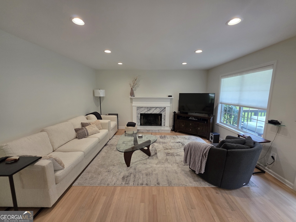 100 Bedford Forrest Drive - Photo 4