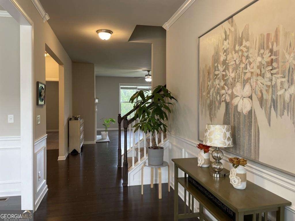 2415 Matlin Way - Photo 4