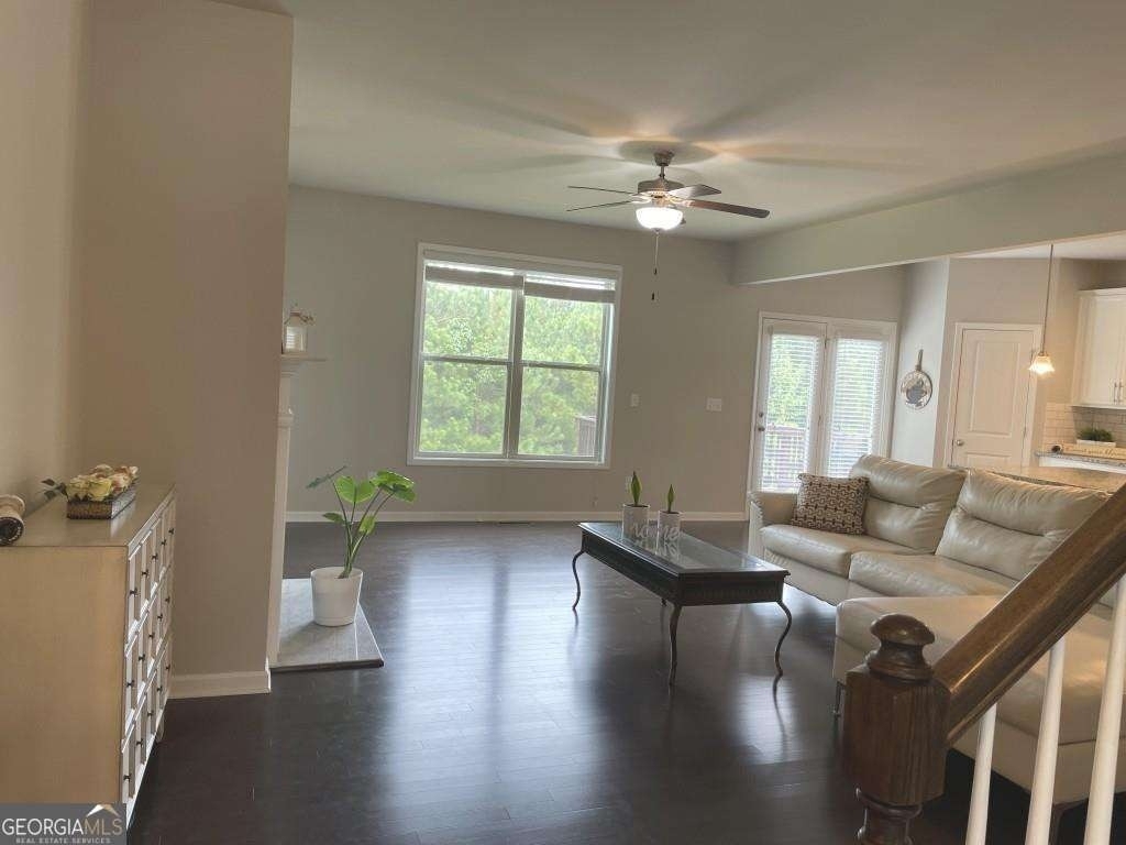 2415 Matlin Way - Photo 6