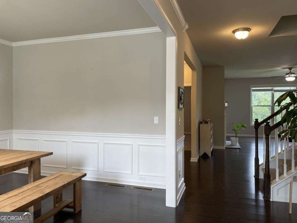 2415 Matlin Way - Photo 3