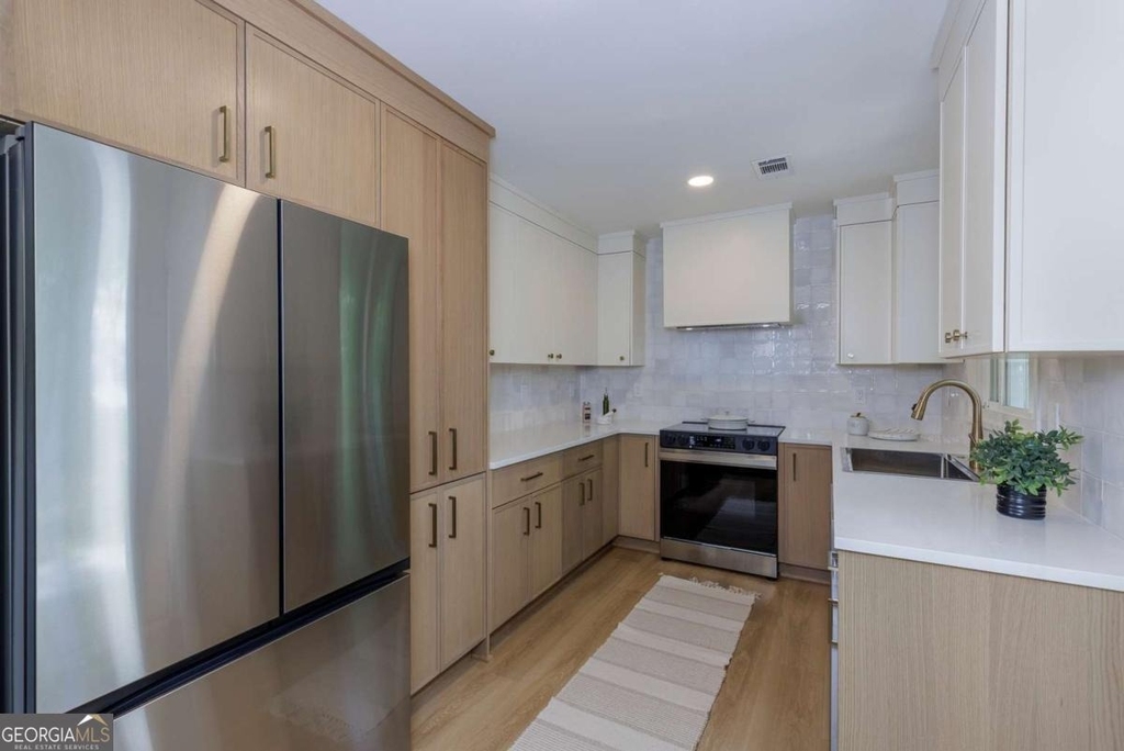 3026 Brook Drive - Photo 11