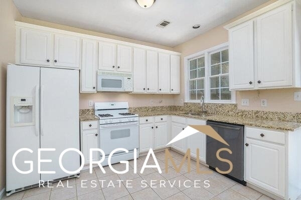 540 Oak Alley Way - Photo 3