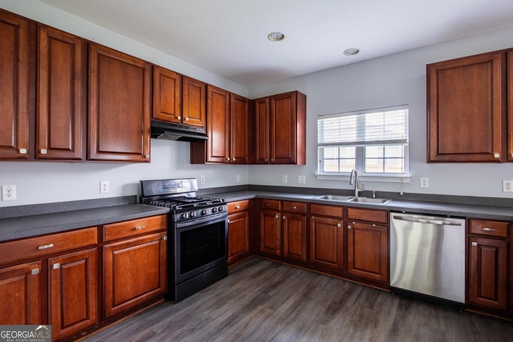 7702 Parkside Drive - Photo 1