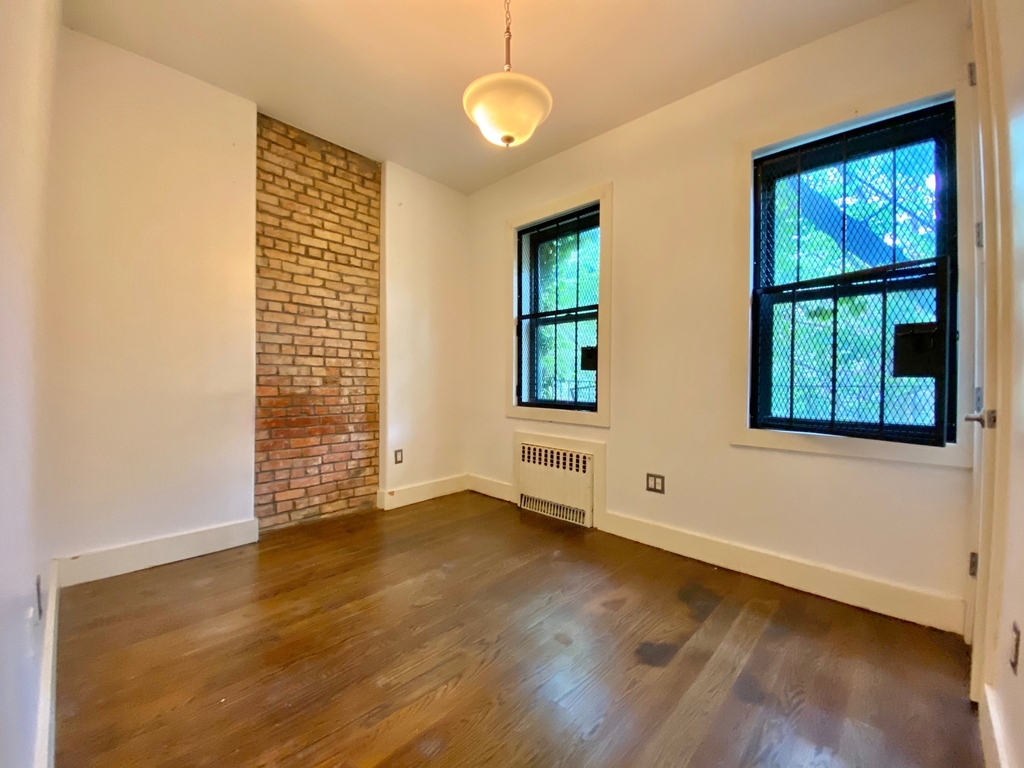 171 Starr Street - Photo 1