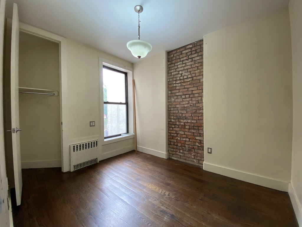171 Starr Street - Photo 4